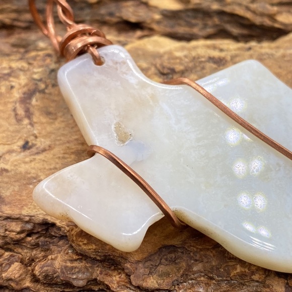 Chalcedony Agate Texas Necklace Pendant - Picture 4 of 4